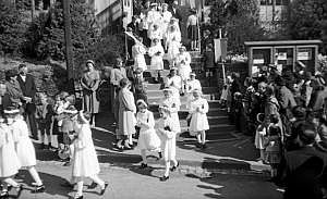 1953_letzte erstkommunion in der notkirche_n_28